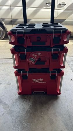 Milwaukee pack out