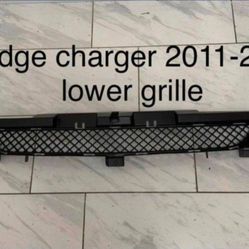 Dodge Charger 2011-2014 Lower Grille