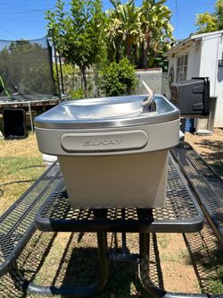 WALL MOUNT  REFRIGERATOR DRINKING FOUNTAIN
