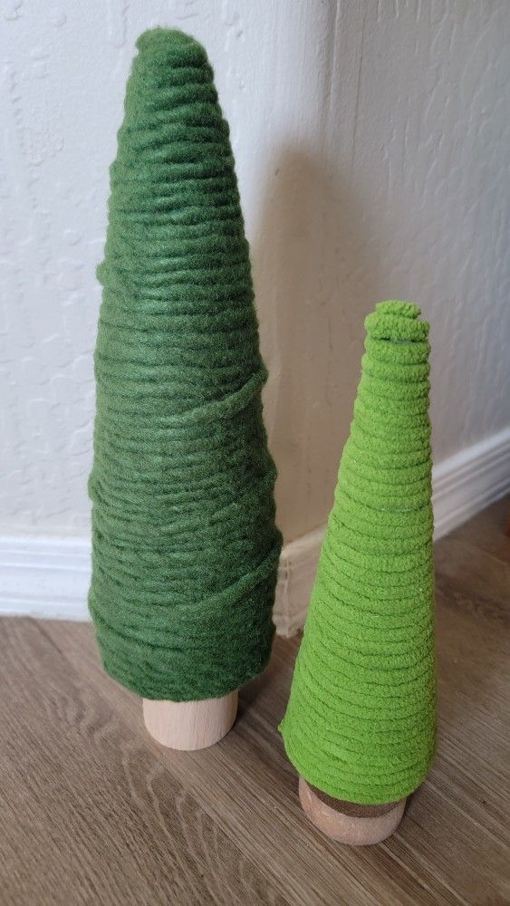 Yarn Christmas Trees