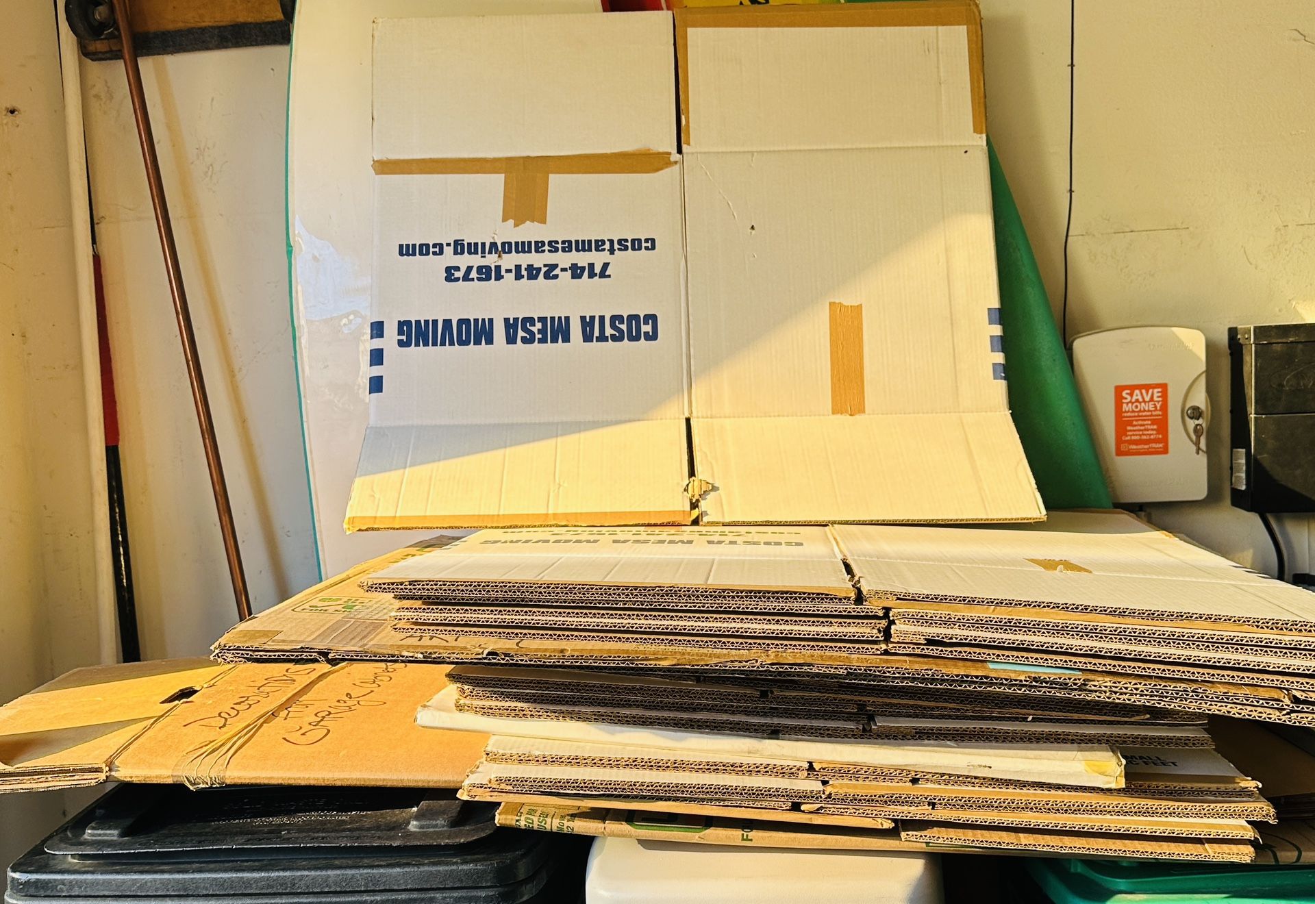 14 Free Moving Boxes & 2 Picture Packers