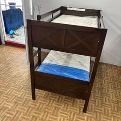 TWIN BUNK BED