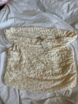 Hollister Off shoulder Top