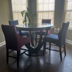 Round Table With 4 Chairs