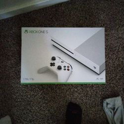 Xbox One S