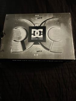 Black Dc size 10