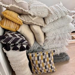 Lot of 25 Throw Pillows: shag, down, chunky knit, canvas, indoor/outdoor