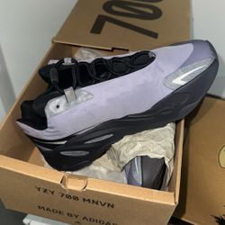 Yeezy 700