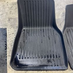2024 Tesla Model Y Rubber Mats 