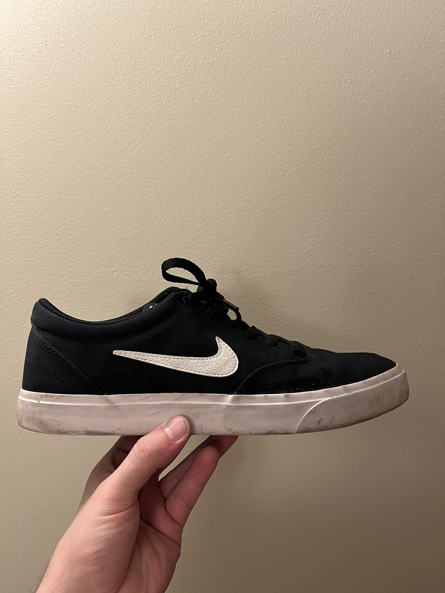 Nikes Men’s Size 12