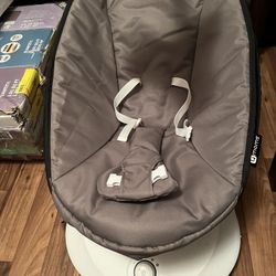 4Moms MamaRoo® Baby Rocker 