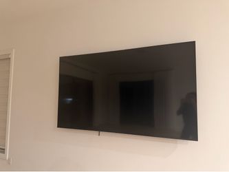83 inch tv $150 must go