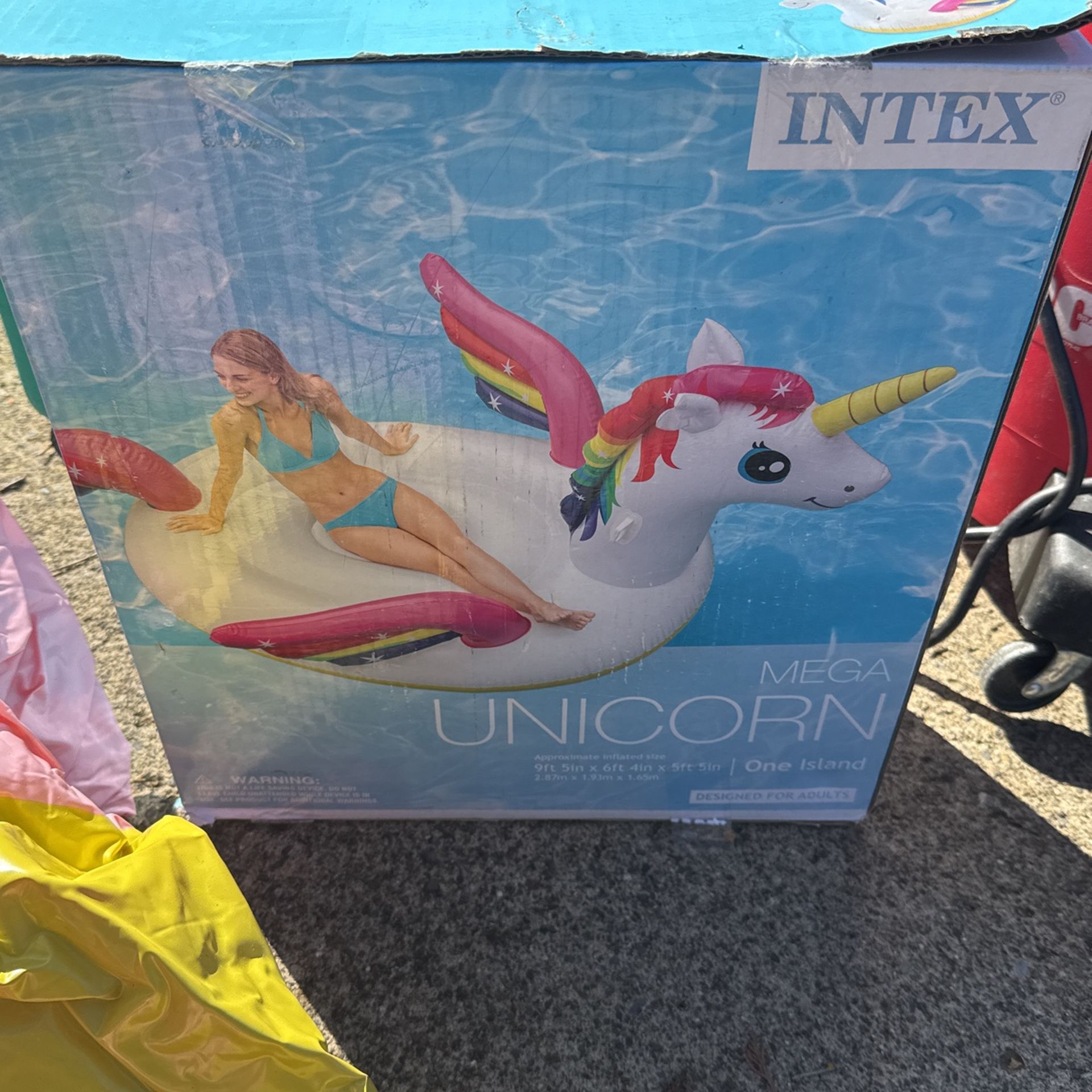 Mega Unicorn Float