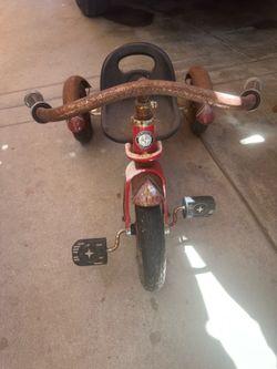 Vintage Schwinn Red Children’s Tricycle – Original – As Is – Great Restoration Project
