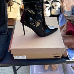Steve Madden Patent Black Heel Bootie Size 8