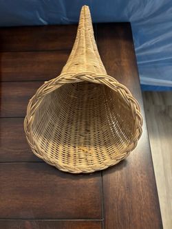 Wicker Cornucopia Basket