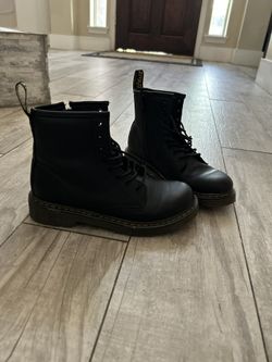 Dr. Martins