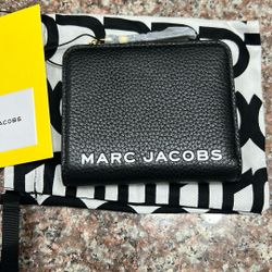 New Marc Jacobs Leather Wallet For Sale.. 