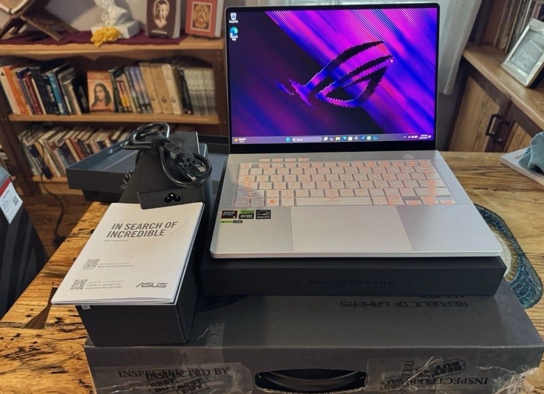 ASUS ROG Zephyrus G14 14" 3K OLED 3K 120Hz AMD Ryzen 9 8945HS RTX4060 16GB 1TB