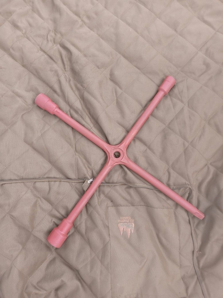 us made heavy duty 4 way lug wrench for semi , dump trucks 