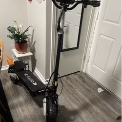 Electric Scooter 900W Peak Power