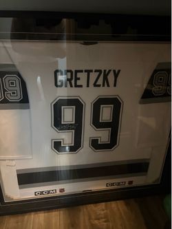 Wayne Gretzky Signed LA Kings