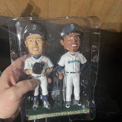 Griffey/Ichiro 2010 HOF Bobblehead