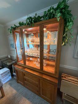 Lighted Oak China Cabinet Hutch