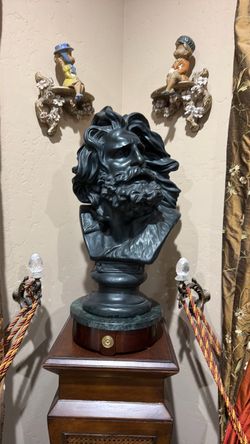 Dark Bronze-Finish Classical Bust Sculpture