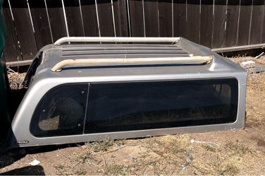 Snug top Chevy Colorado 2016 (FREE)