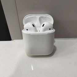 Apple AirPods 2nd Generation