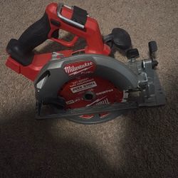 Milwaukee Skill Saw 