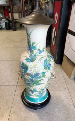Antique China hand made he lamp