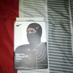 Nike hyper warm hood