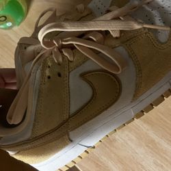 Wmns Dunk Low LX 'Gold Suede'