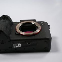 Sony Alpha a7 IV mirrorless camera 
