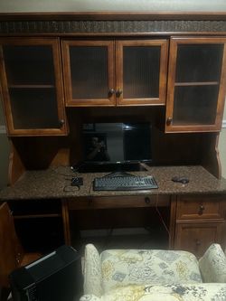 Wood Computer Desk with Hutch