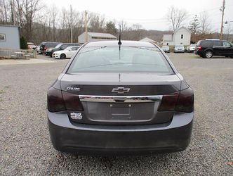 2011 Chevrolet Cruze Thumbnail