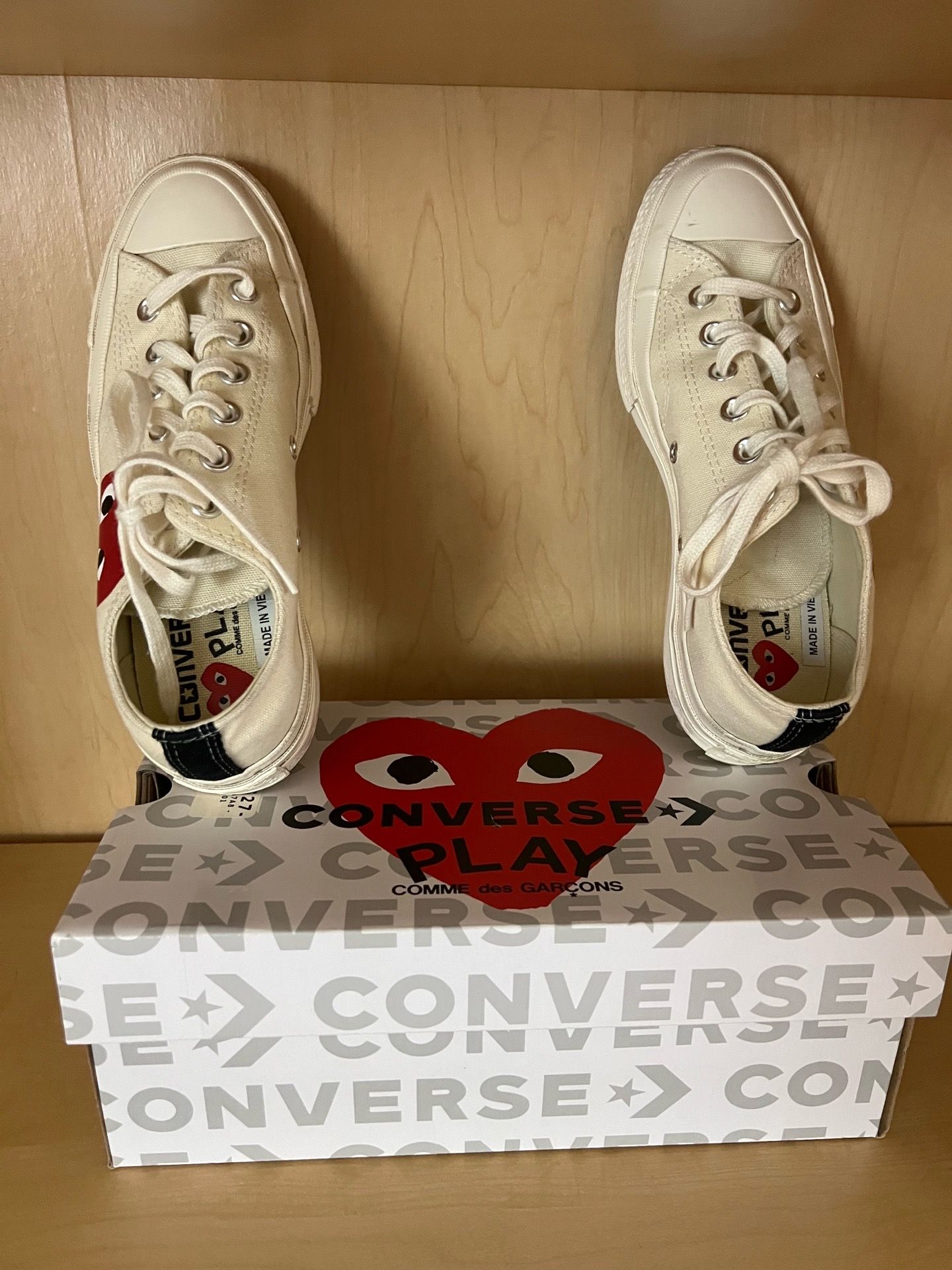 Lightly used Converse shoes , Men 5, Women 7