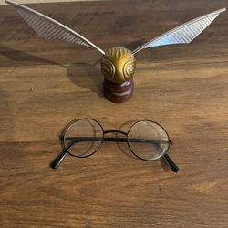 Harry Potter Flying Snitch And Glasses
