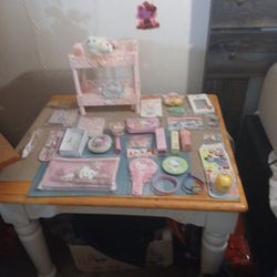 Hello Kitty 2 Tier Organizer w/H.K. Accessories