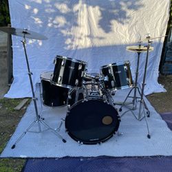 LIKE NEW OLYMPIC PREMIER DRUM SET BATERIA  DRUMS NEW CYMBALS & SNARE WITH STAND THRONE SEAT