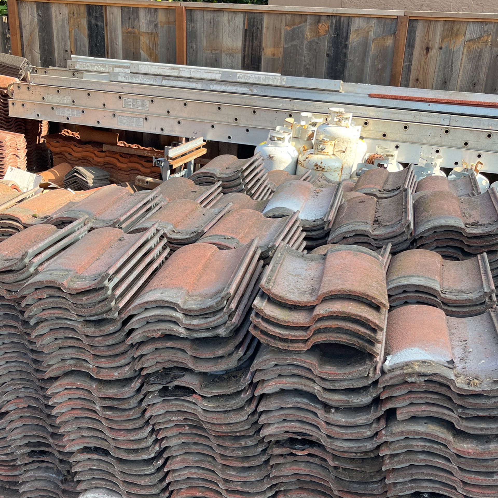 ROOFING TILES 