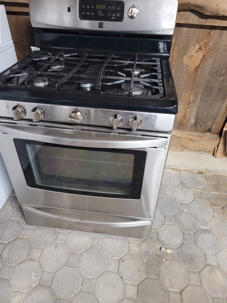 PROPANE STOVE