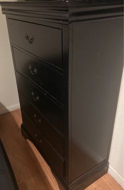 Dresser