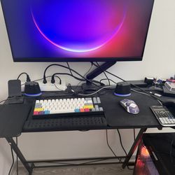 High-End Gaming/Work PC + LG 32” 4K 144Hz Monitor (Monitor Box Included + Free Monitor Arm)