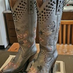 Dingo Cowgirl Boots