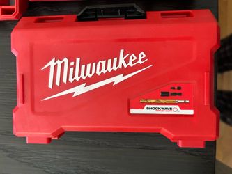 Milwaukee Shockwave Impact Duty driver bit set in a red case