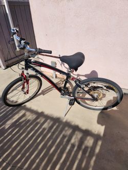 Schwinn 21 Speed Midtown Bike for Sale in San Diego CA OfferUp