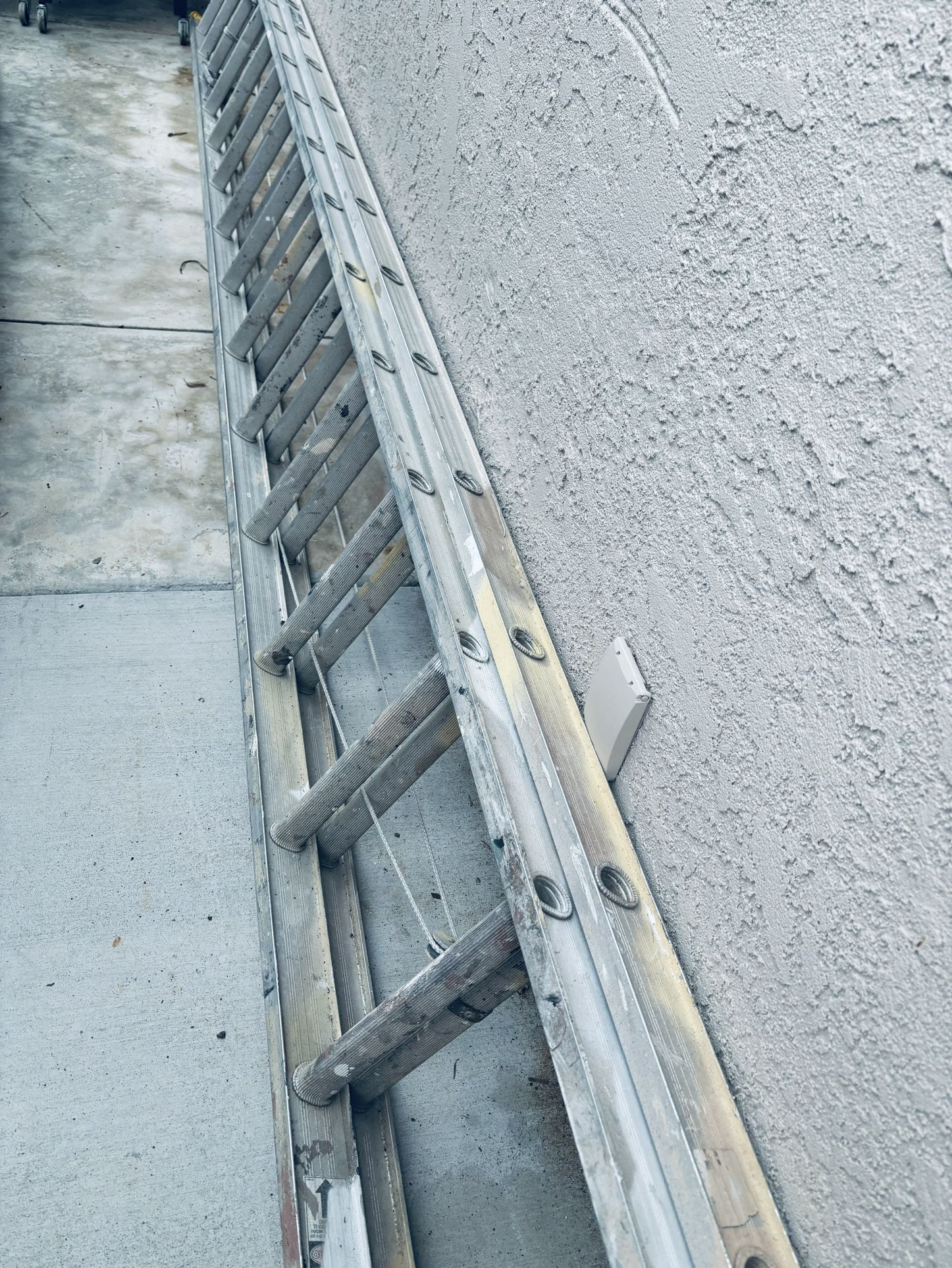 32’ Extension Ladder